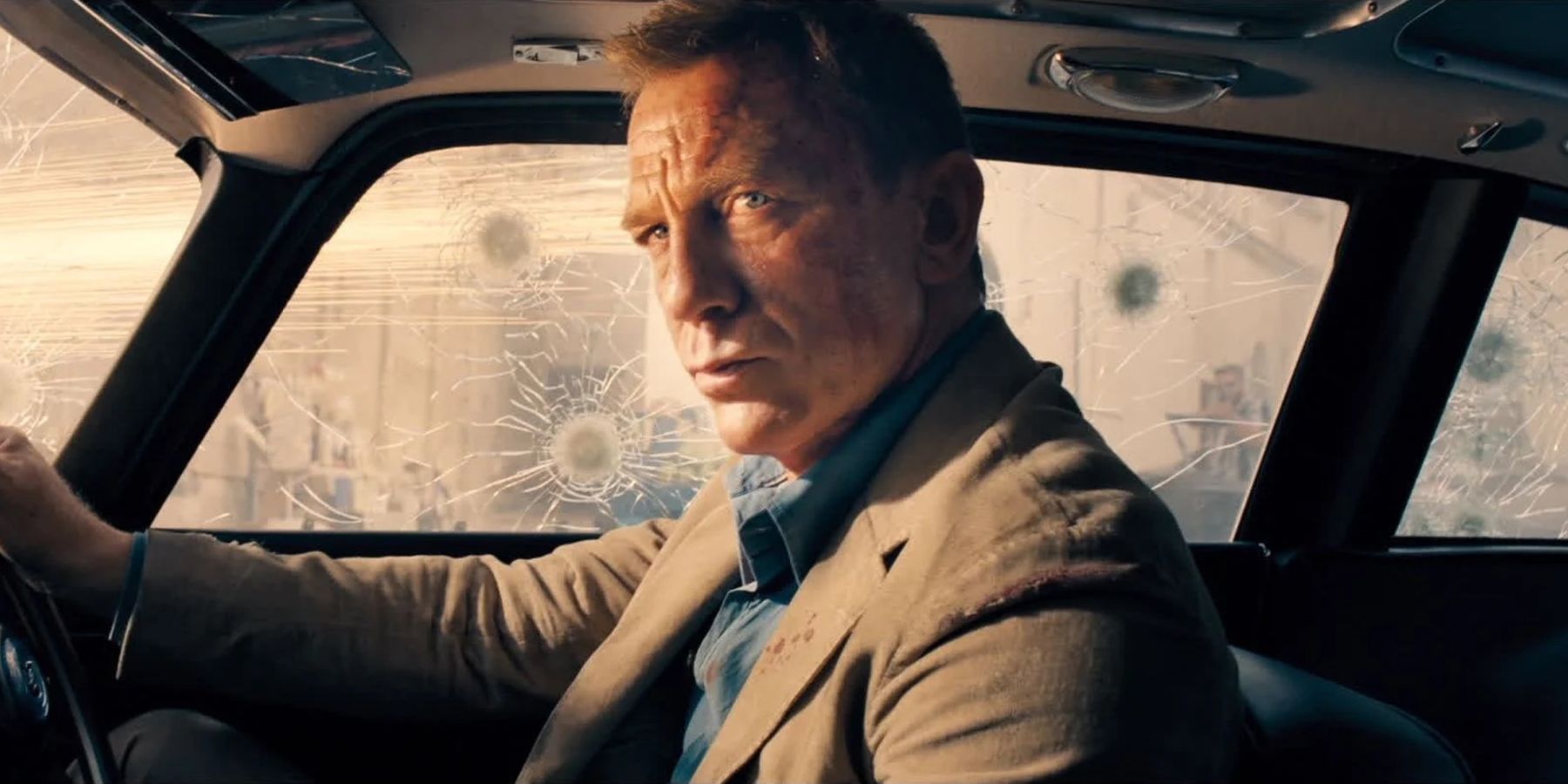 Daniel Craig의 No Time To Die에 대한 비평가의 평가는 다음과 같습니다.